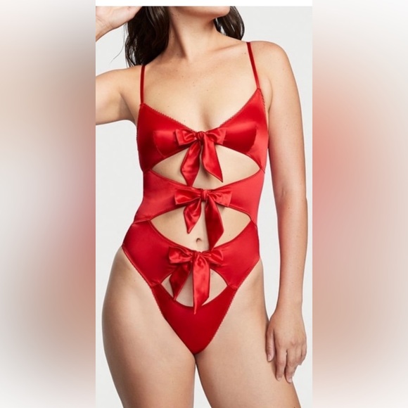 Bundle 💕Victoria's Secret 💕Red Satin Chemise with Bow Accents & Sleepshirt - Picture 1 of 12